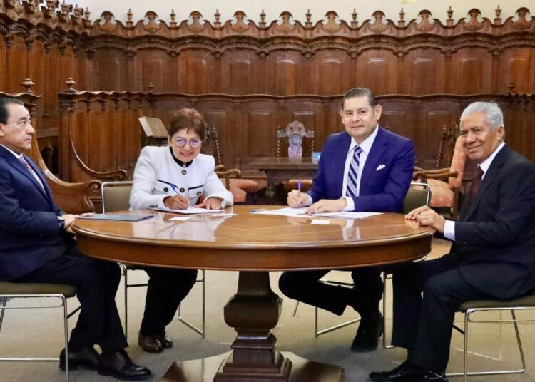 Gobernador refrenda respeta a la autonomía a la BUAP