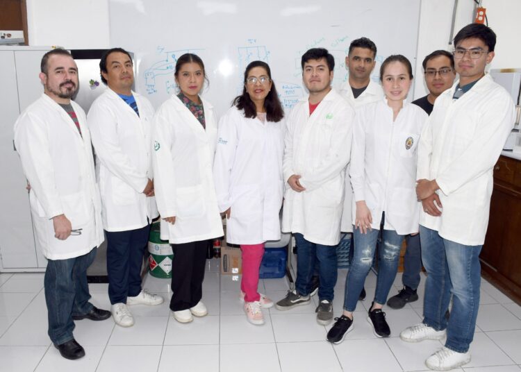 Científicos BUAP logran degradar compuesto dañino para la salud