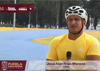 Gobierno reconoce a Alan Frías, paratleta poblano