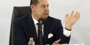 Gobierno estatal reducirá deuda pública: Armenta