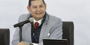 Puebla cuenta con 3 mil empleos para migrantes deportados