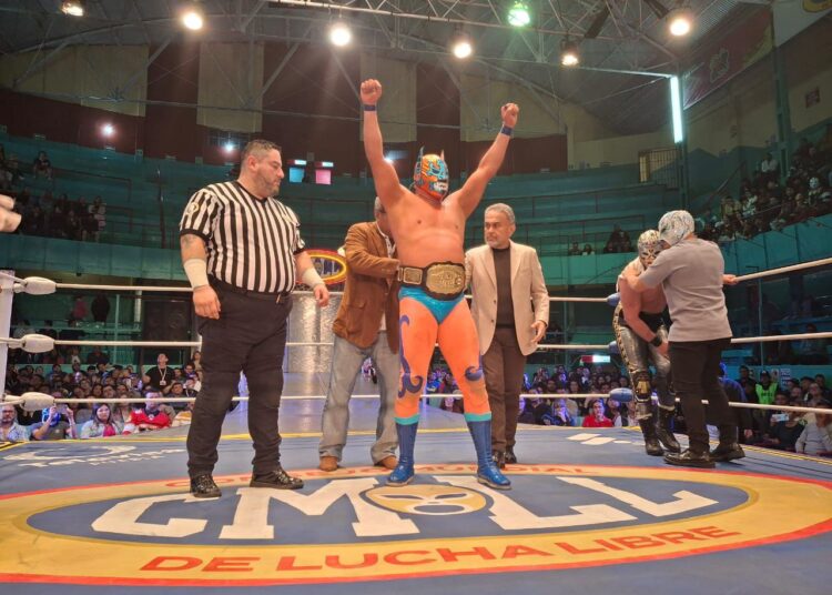 Guerrero Maya Jr. retiene el Campeonato Nacional Peso Medio ante Xelhua-Sigue creciendo la rivalidad entre ambos gladiadores poblanos