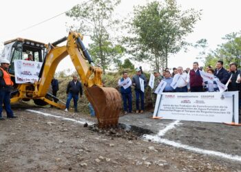 Armenta inicia construcción de obra hídrica en Huauchinango