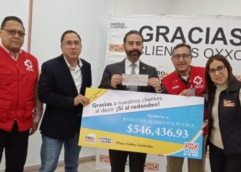Banco de Alimentos Cáritas Puebla recibe donación de tiendas OXXO