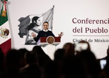 Sheinbaum creará 200 mil plazas para estudiantes de bachillerato en su Gobierno