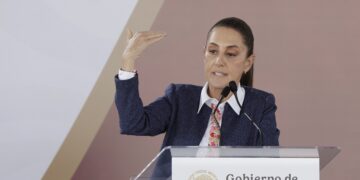 Sheinbaum defenderá a migrantes mexicanos ante políticas de EE.UU.