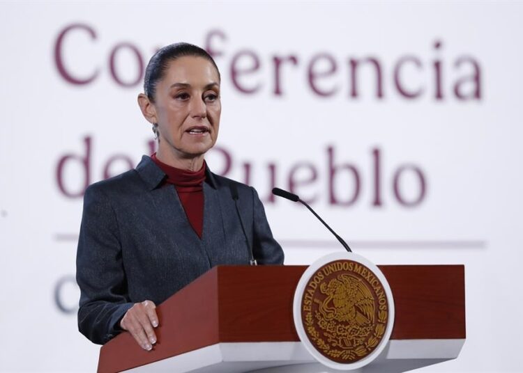 Sheinbaum firma leyes secundarias de reforma constitucional en materia energética