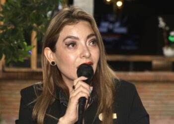 Piden romper criterios de género en créditos