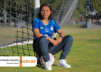 Egresada UDLAP cumple sueño de ser profesional con el Puebla Femenil