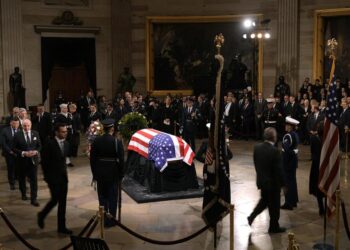 Féretro de Jimmy Carter llega al Capitolio para homenaje antes del funeral