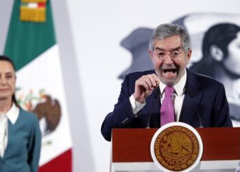 Gobierno de México asegura que no dejará solos a migrantes en EE.UU.