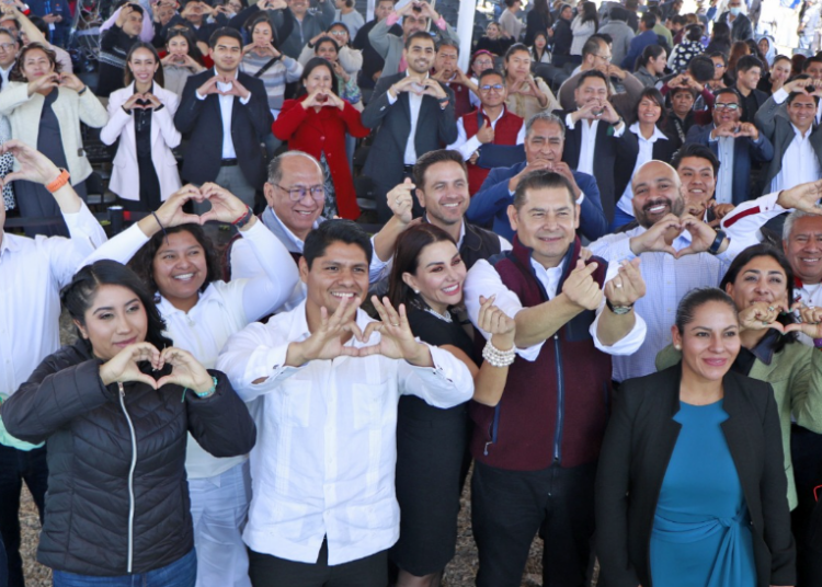 Omar Muñoz anuncia la inversión de 20 millones de pesos en proyectos para Cuautlancingo