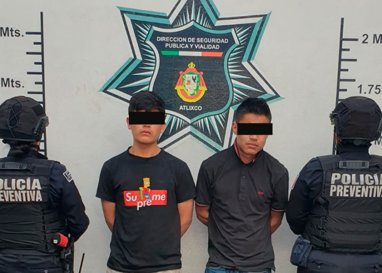 Coordinación entre autoridades permite aseguramiento de dos probables asaltantes en Atlixco