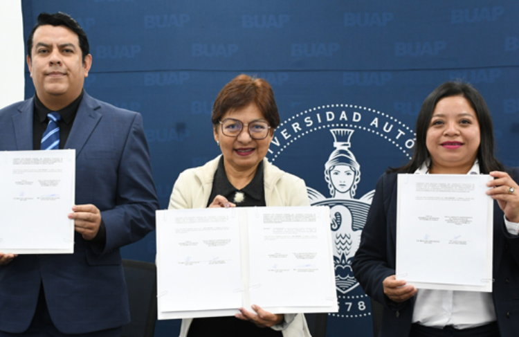 Lilia Cedillo encabeza revisión del Contrato Colectivo con ASPABUAP y SITBUAP