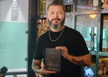 Edgar Oceransky para presentará su disco «Volver a abrir la puerta» en Puebla