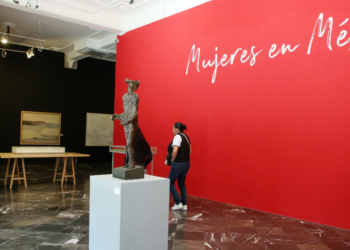 Exposición “Mujeres en México” en el Palacio Municipal prolonga su estadía