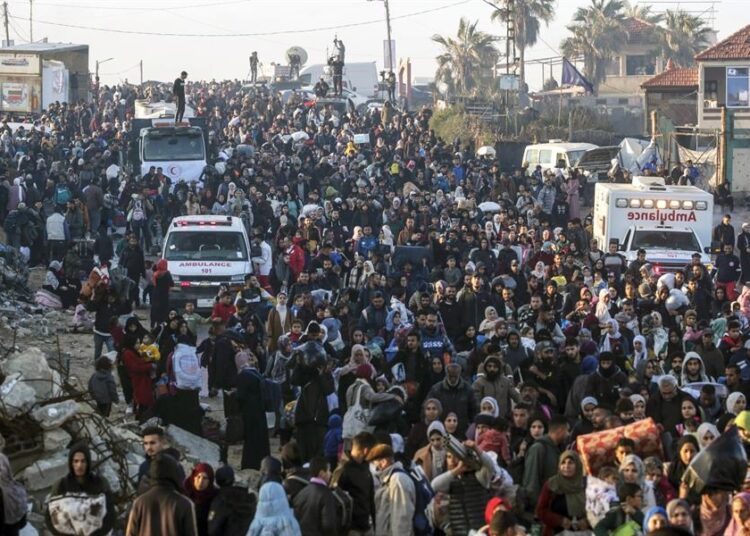 Gaza pide 135 mil tiendas de campaña por devastación de la zona