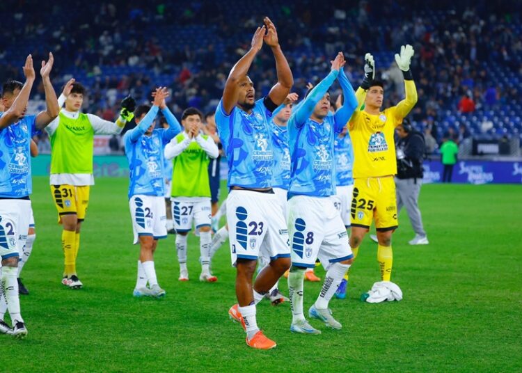 Batista le da el triunfo a Pachuca en el estadio del Monterrey
