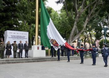 Armenta y Chedraui encabezan pase de lista a fuerzas municipales