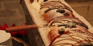 Quinta Real realiza corte de rosca de Reyes