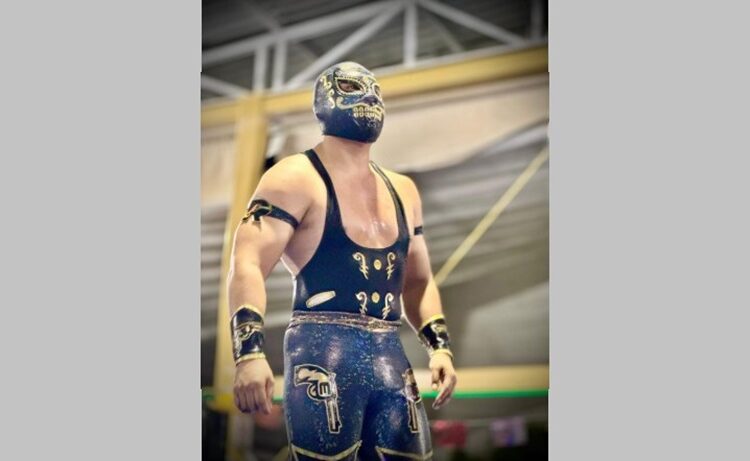 Arena Solís realizará función de lucha libre a beneficio de Revólver