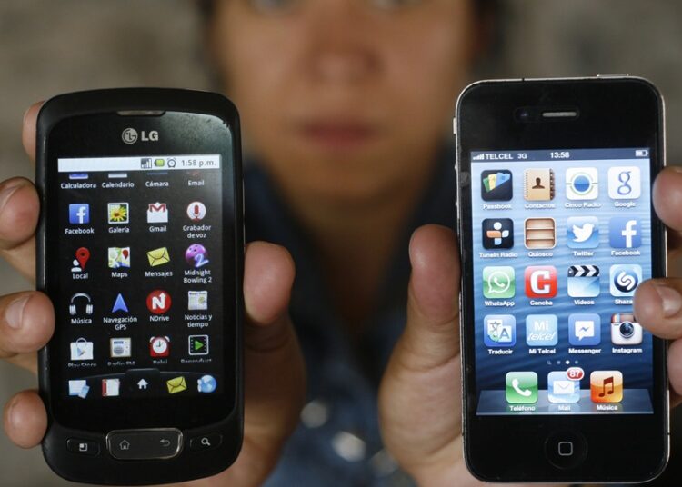 Piden aplicar 12 años de cárcel por introducir celulares a penales para cometer delitos