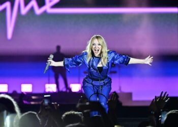 Kylie Minogue empieza su gira mundial «Tensión»