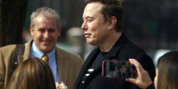 Musk retirará su oferta si OpenAI sigue siendo sin ánimo de lucro