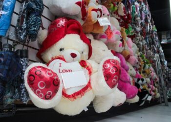 Día del Amor y la Amistad dejará 915 mdp en ventas