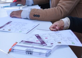 Hasta 20 min tardarán ciudadanos en votar en elección judicial