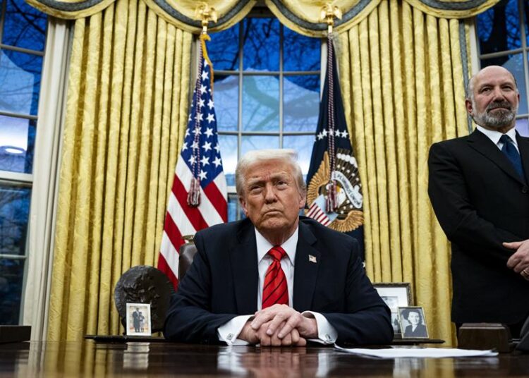 Trump revoca órdenes de Biden sobre energía