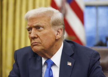 Trump anuncia acuerdo con Putin para negociar fin de guerra en Ucrania