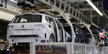 Exportación de autos de México cayó 13.74 % en enero