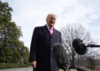 Trump negocia «importantes» acuerdos económicos con Putin
