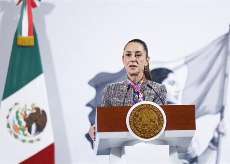 Sheinbaum respalda a Pedro Castillo ante «injusticia»