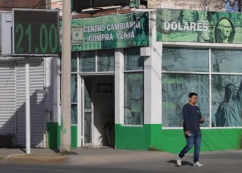 Remesas a México suben 2.3 % en 2024, récord de 64,745 mdd