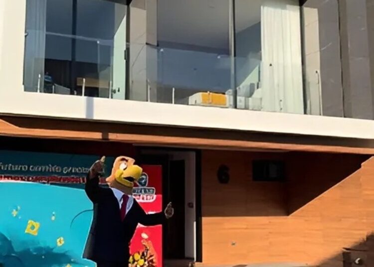 Presentan primer premio del Sorteo UPAEP 2025