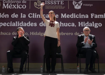 Presidenta Claudia Sheinbaum anuncia inversión de 10 mil MDP para renivelar salarios de trabajadores del ISSSTE en inauguración de la clínica de medicina familiar de especialidades