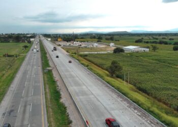 Rehabilitan tramo de la Autopista México-Querétaro con tecnología sostenible de Cemex