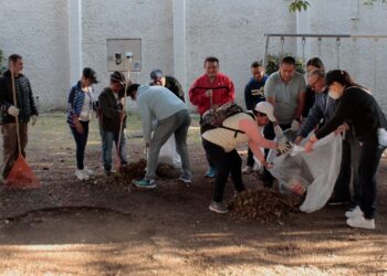 ISSSTEP realiza jornada comunitaria en el parque Enrique Benítez de Huexotitla