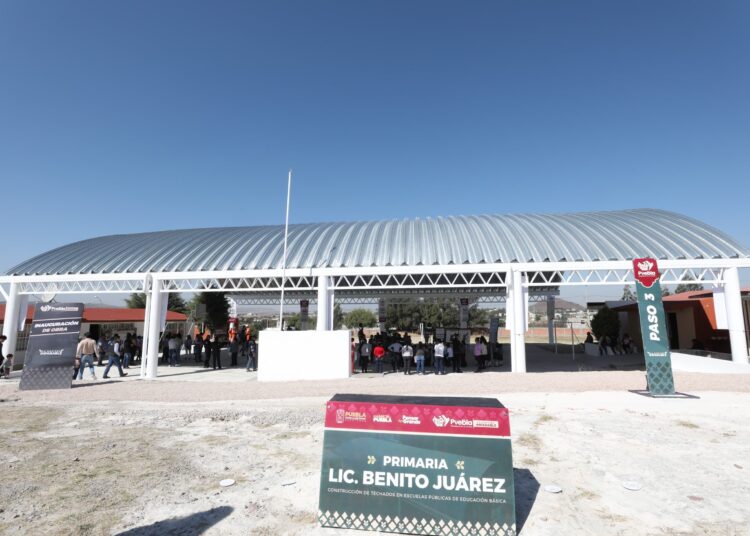 Chedraui entrega infraestructura educativa en San Francisco Totimehuacán