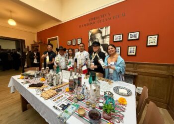 Busca Mezcal de Puebla nuevos mercados internacionales