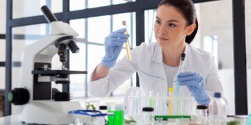 Lento avance de mujeres en ciencias