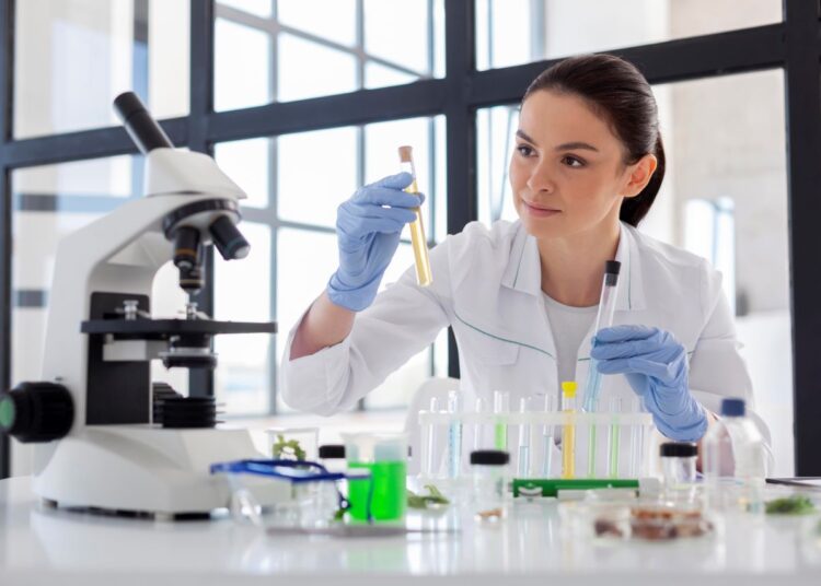 Lento avance de mujeres en ciencias