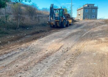 Apoyo a tres comunidades de Tecomatlán
