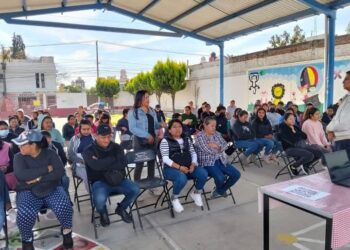 DIF Cuautlancingo imparte plática plática para fortalecer educación
