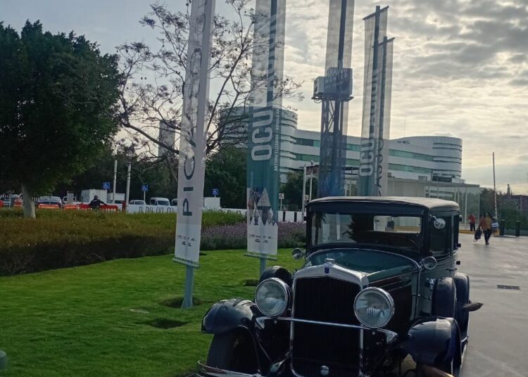 Únete al recorrido de museos, exhibición y caravana de autos antiguos