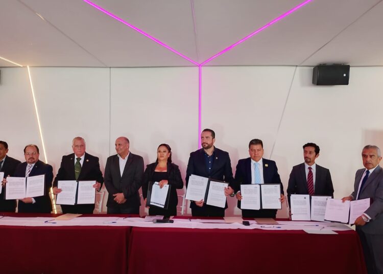 AECO y asociaciones del sector construcción firman convenios