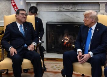 Trump a Japón: reducir déficit comercial