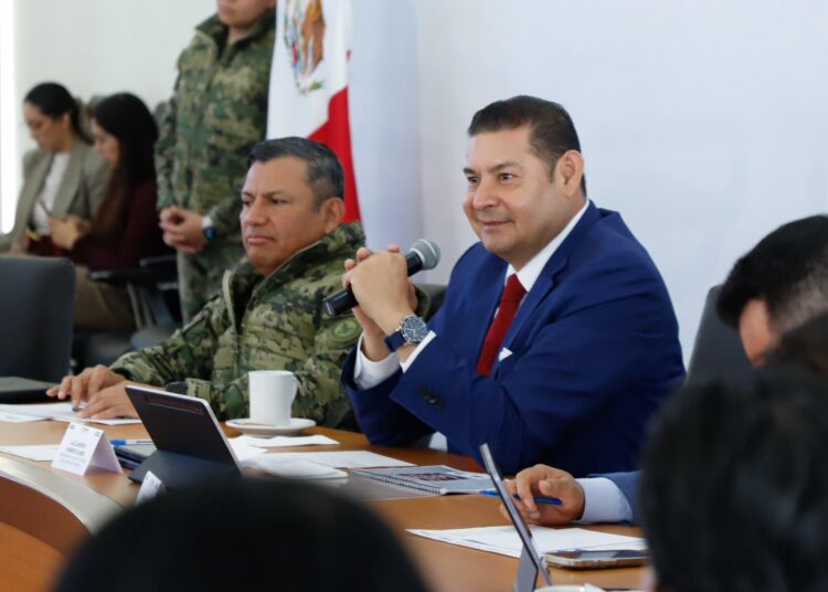 Armenta rechaza negocios leoninos y vergonzosos